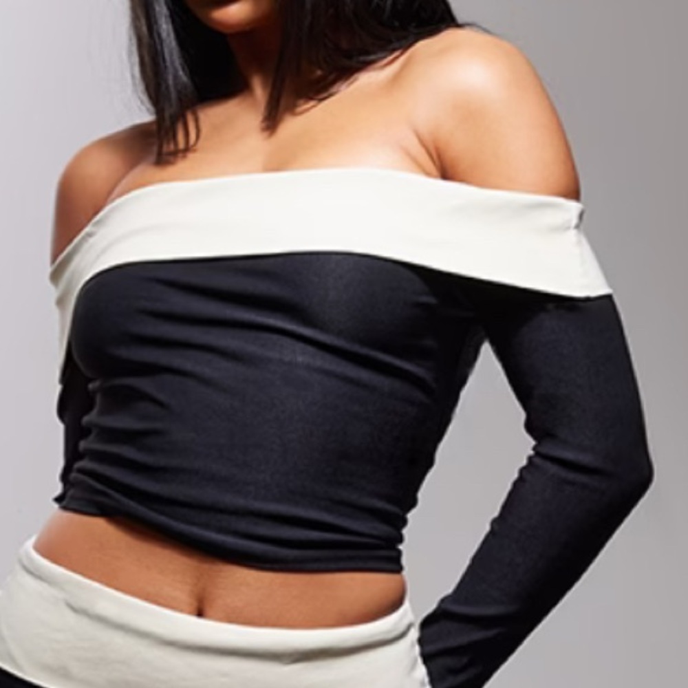 prettylittlething fold over black long sleeve top